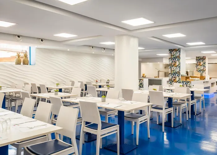 Alegria Sun Village 4*